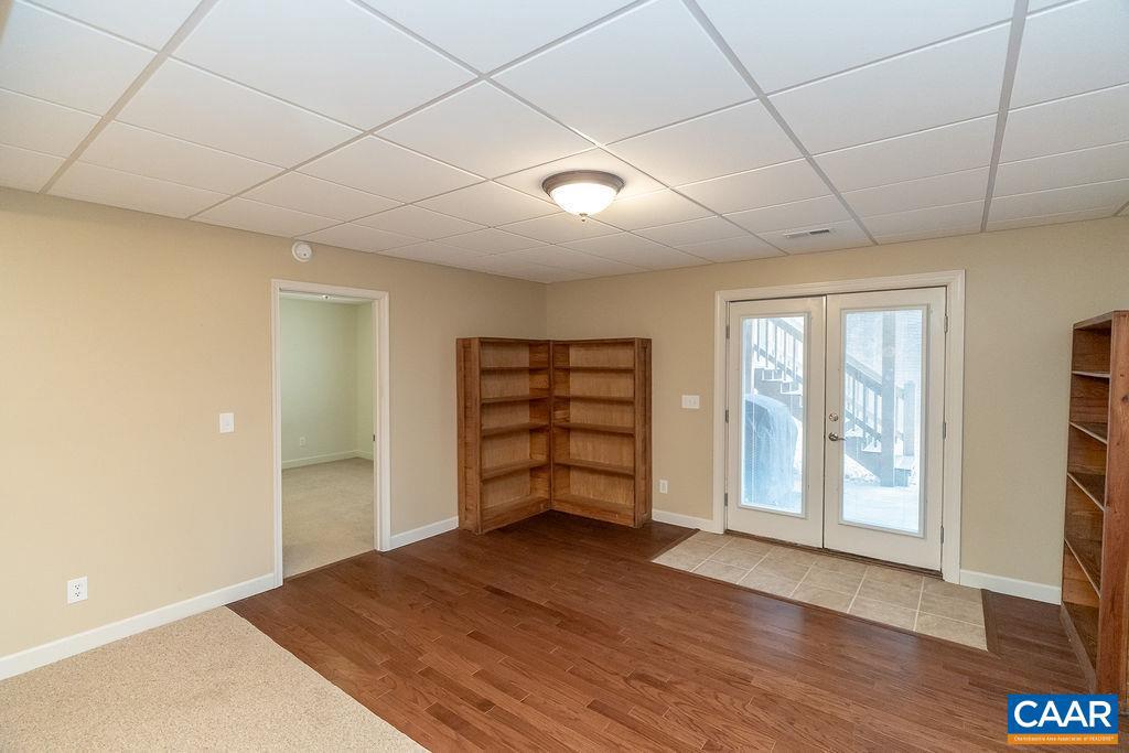 FOX HOLLOW - Residential