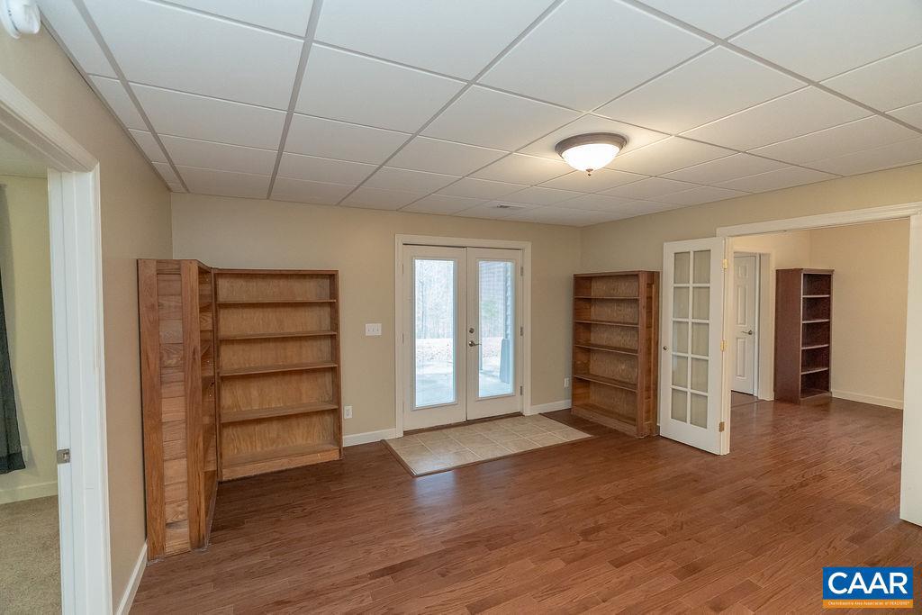 FOX HOLLOW - Residential