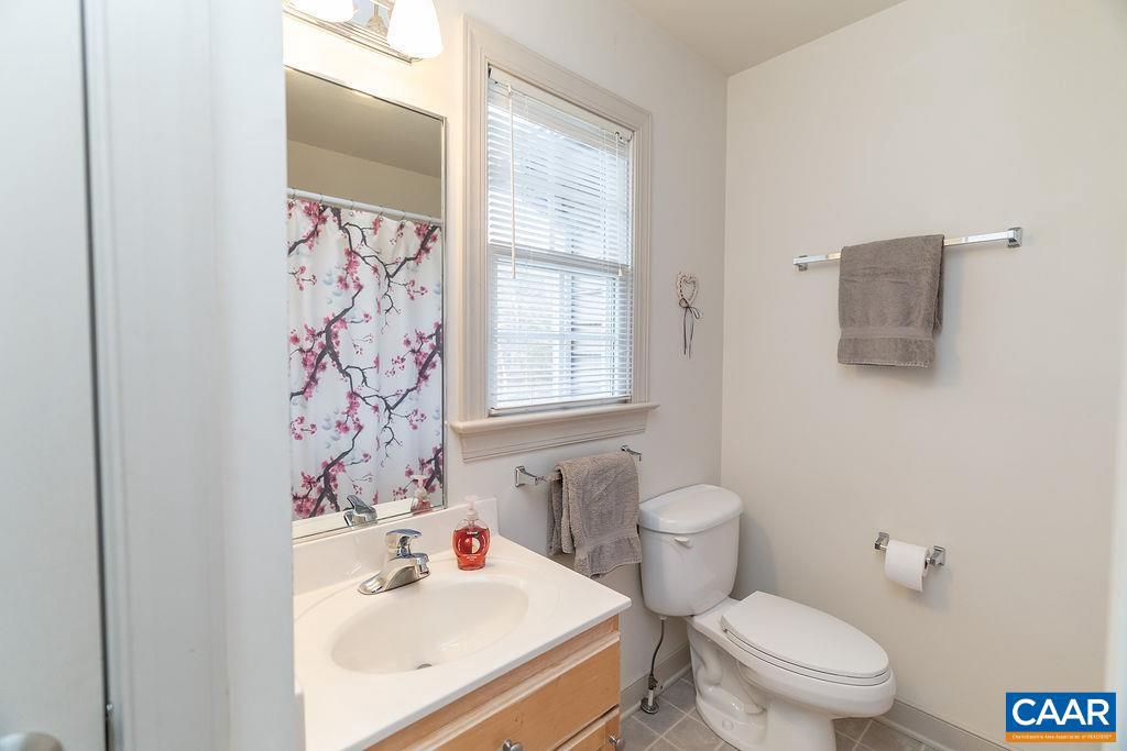 FOX HOLLOW - Residential