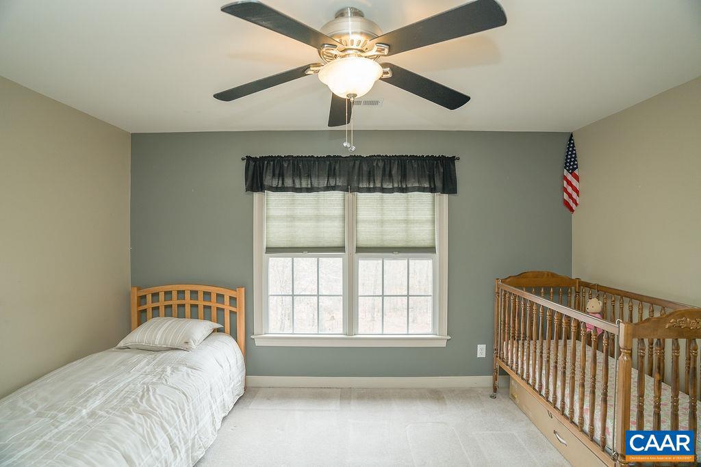 FOX HOLLOW - Residential