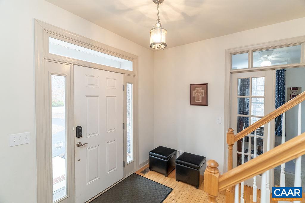 FOX HOLLOW - Residential