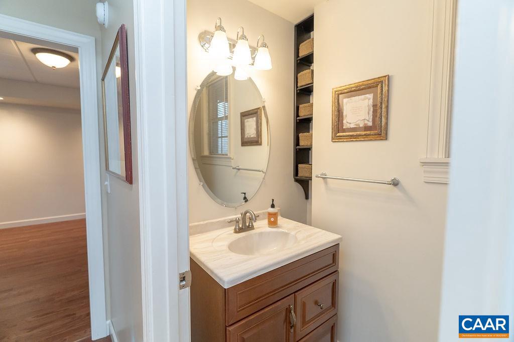 FOX HOLLOW - Residential