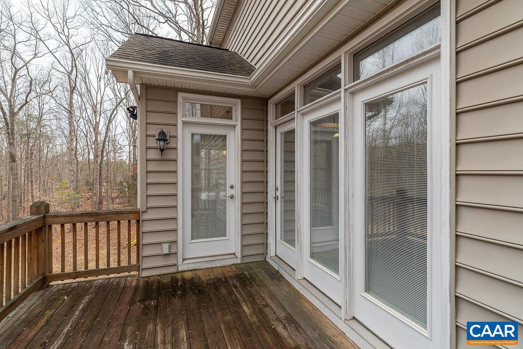 FOX HOLLOW - Residential