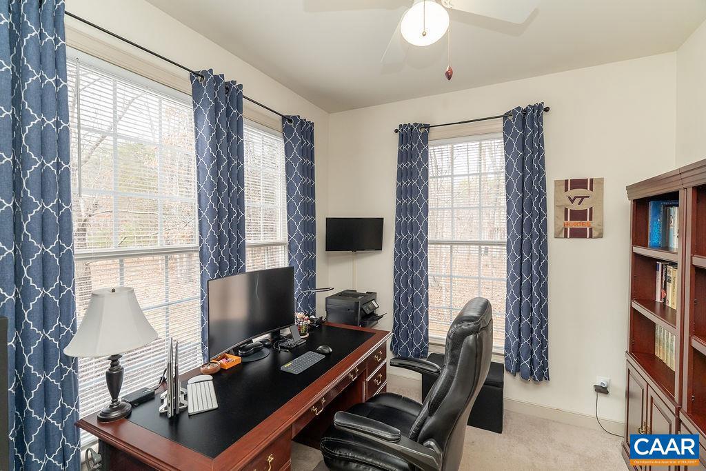 FOX HOLLOW - Residential