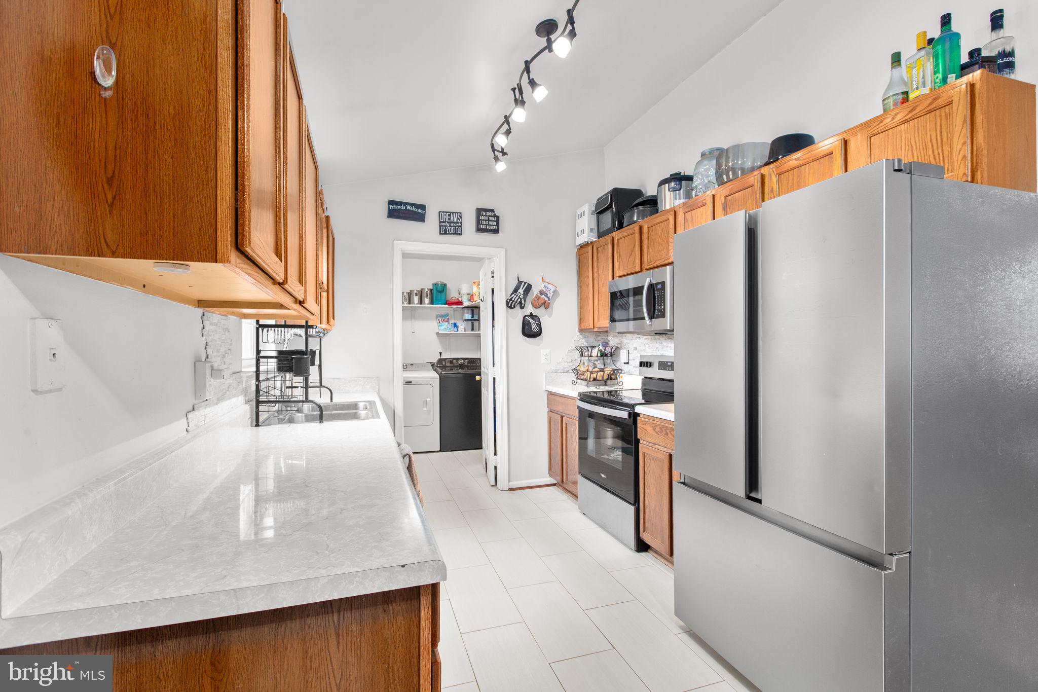 STONE GATE VILLAGE - Residential