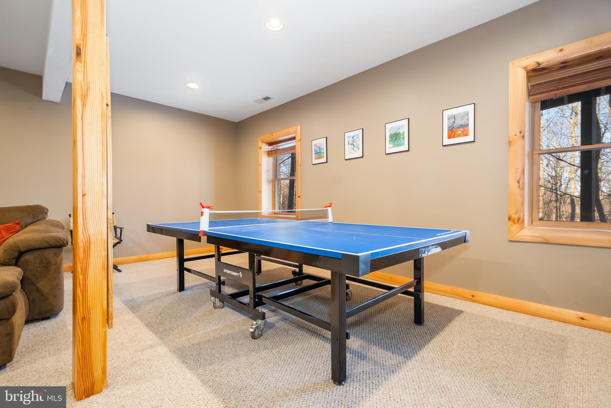 HUNTERS RIDGE ESTATES - Residential