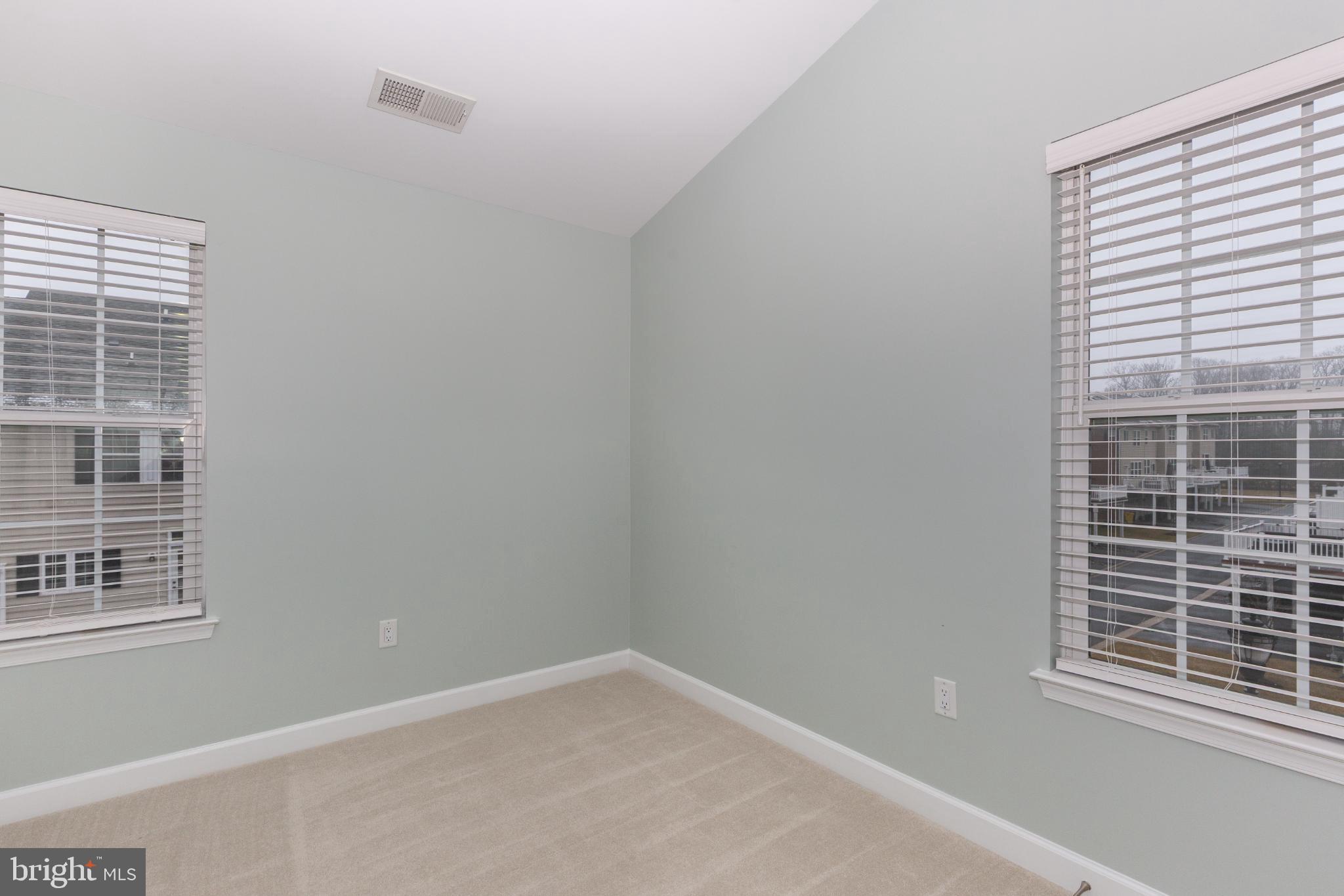 RESIDENCES AT BUCKINGHAM - Residential