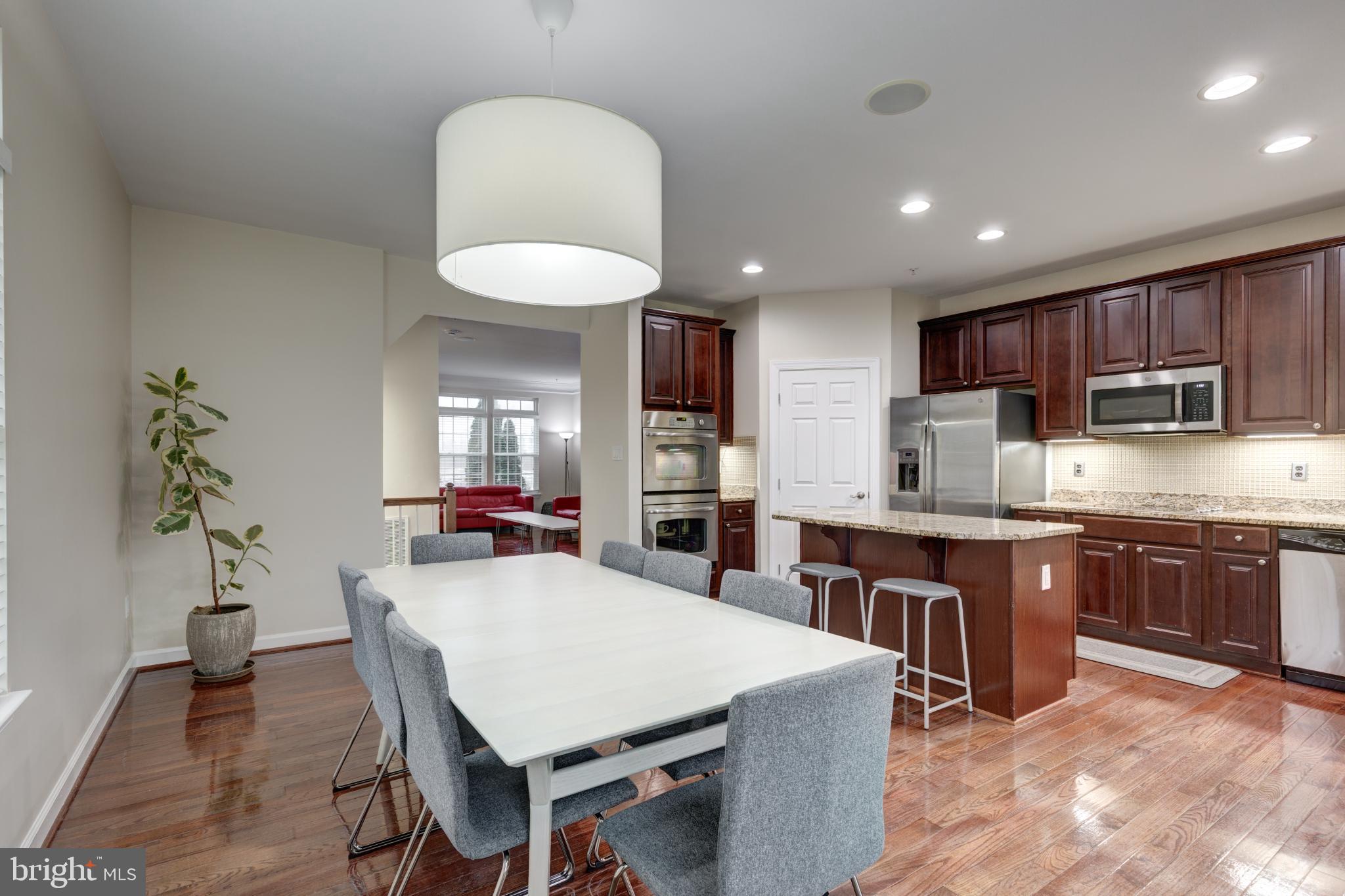 RESIDENCES AT BUCKINGHAM - Residential