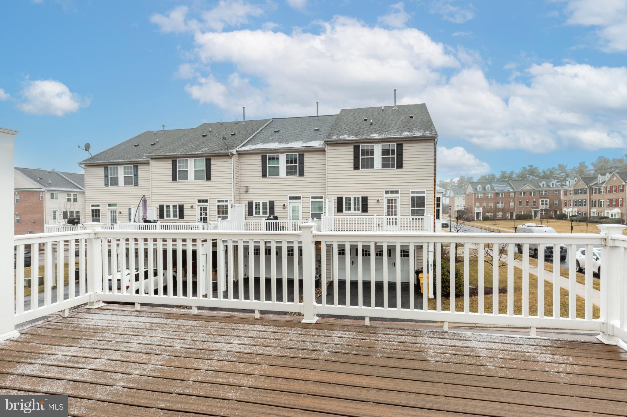 RESIDENCES AT BUCKINGHAM - Residential