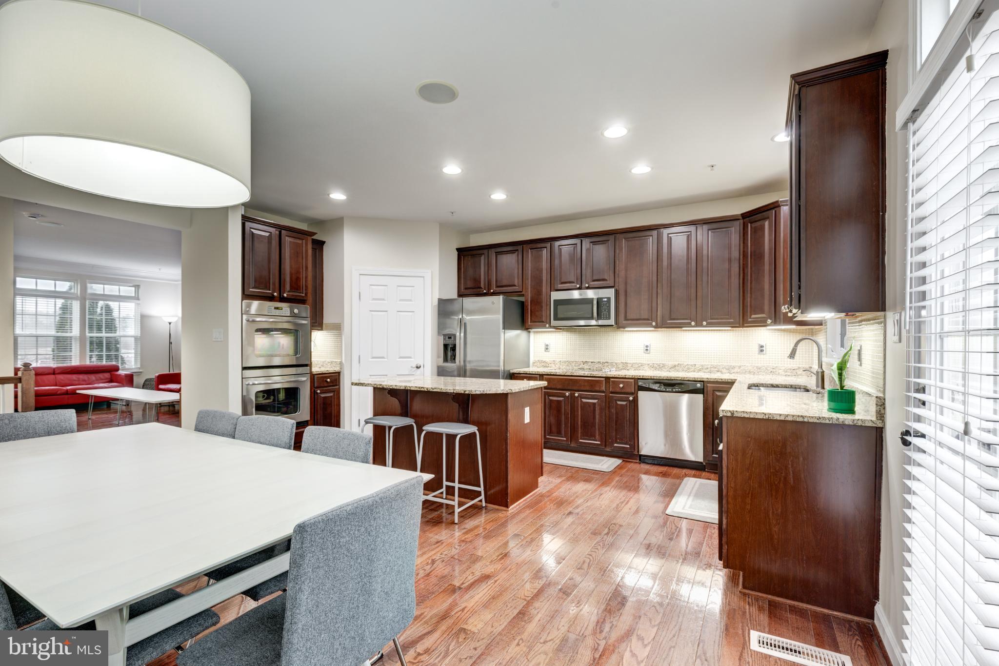 RESIDENCES AT BUCKINGHAM - Residential