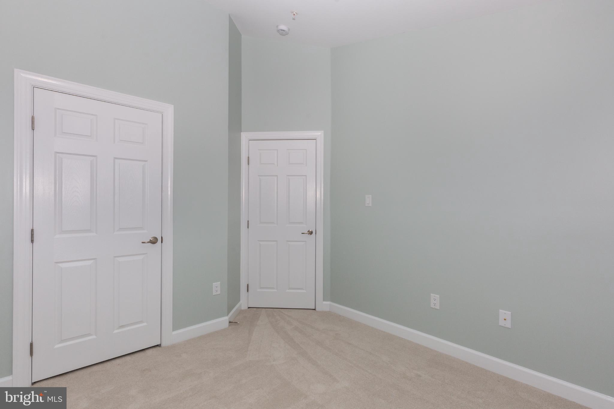 RESIDENCES AT BUCKINGHAM - Residential