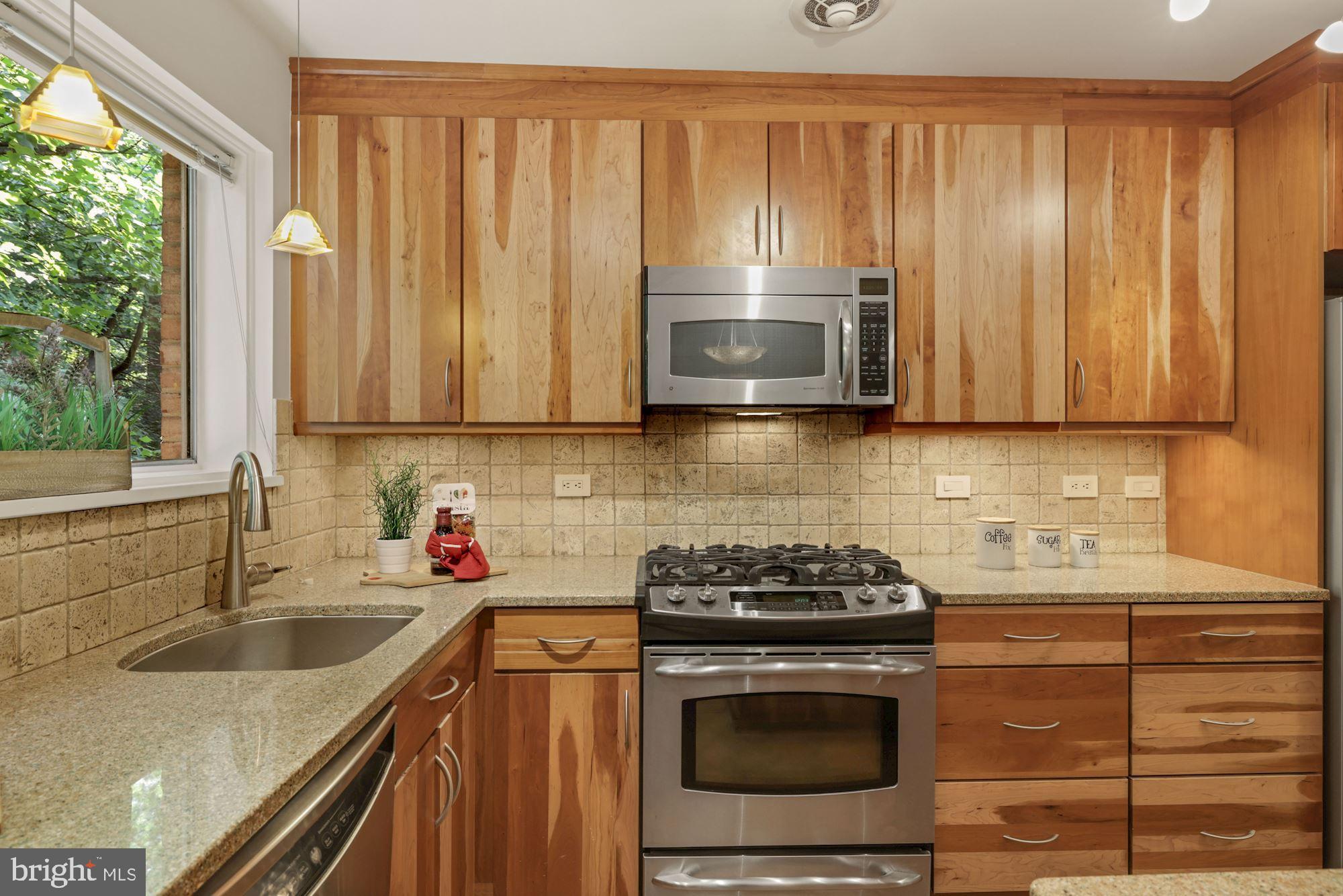 PARKSIDE CONDOMINIUMS - Residential