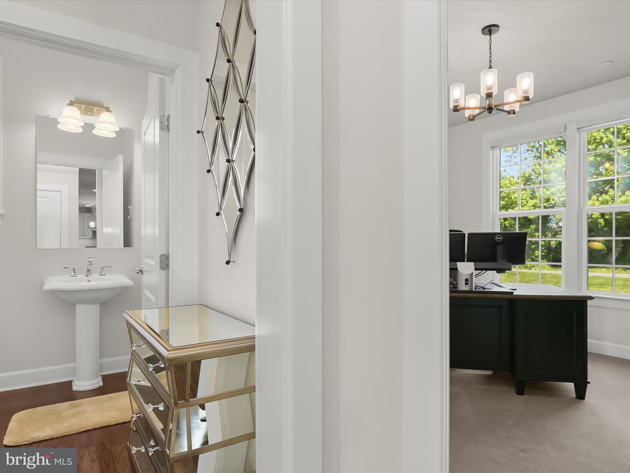 FAIRLANE FARM - Residential