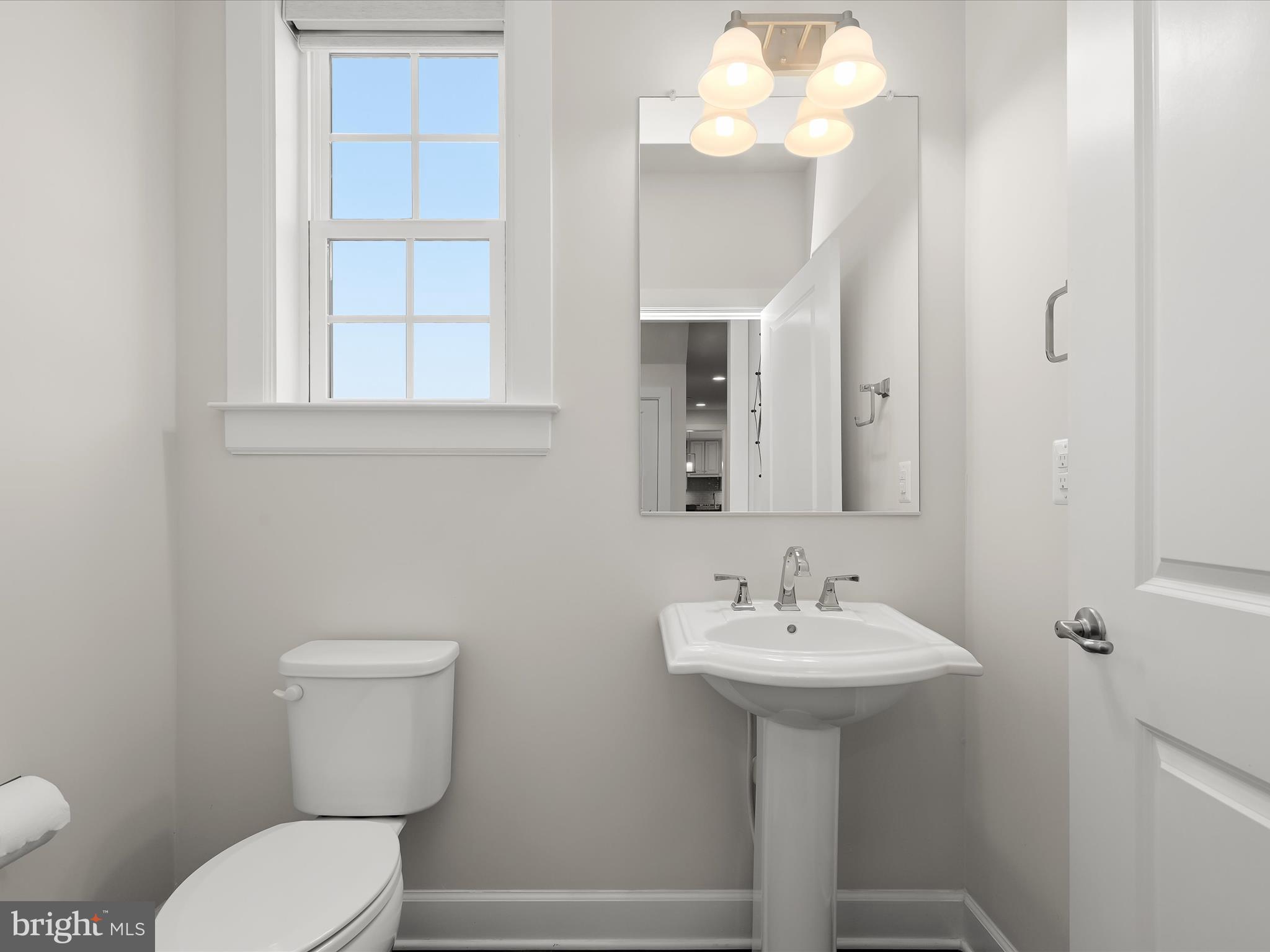 FAIRLANE FARM - Residential