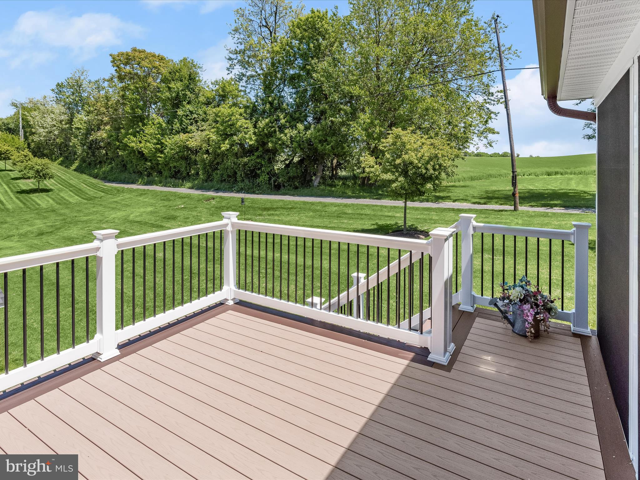 FAIRLANE FARM - Residential