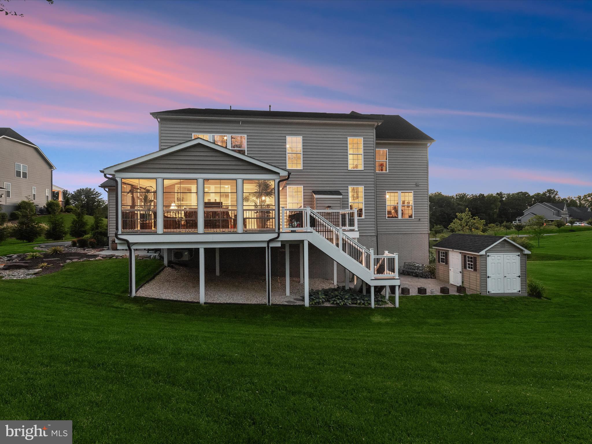 FAIRLANE FARM - Residential