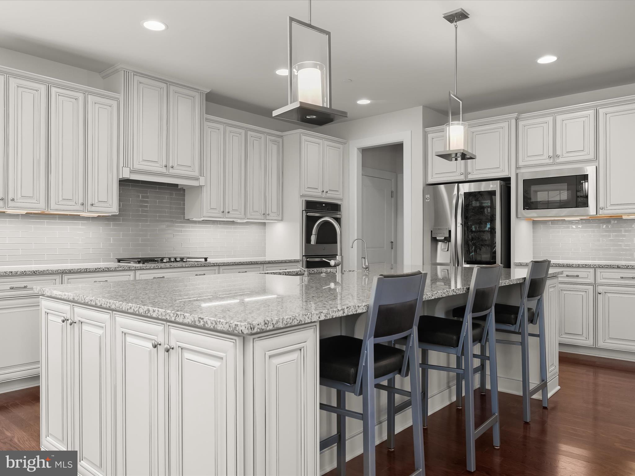 FAIRLANE FARM - Residential