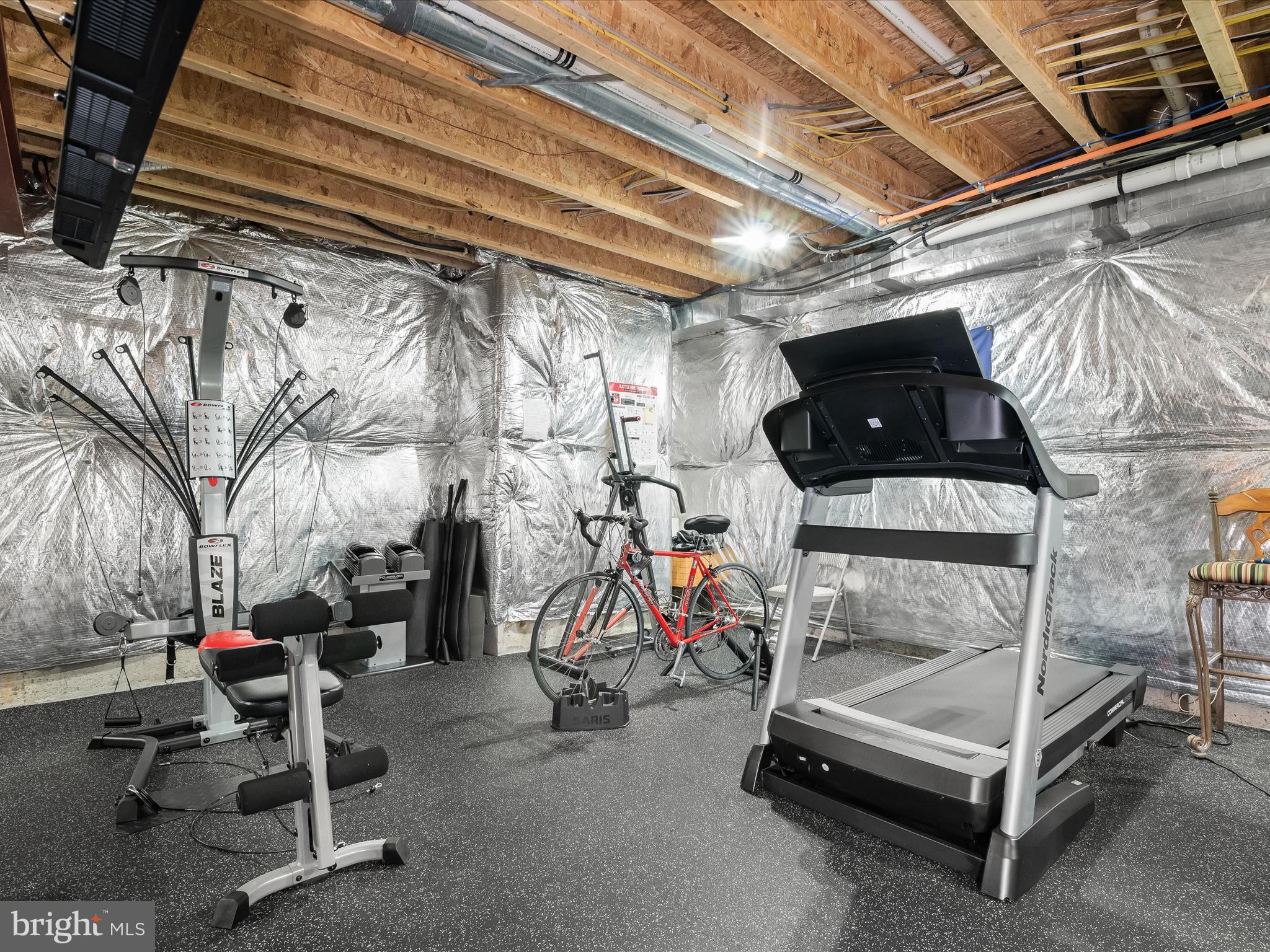 FAIRLANE FARM - Residential