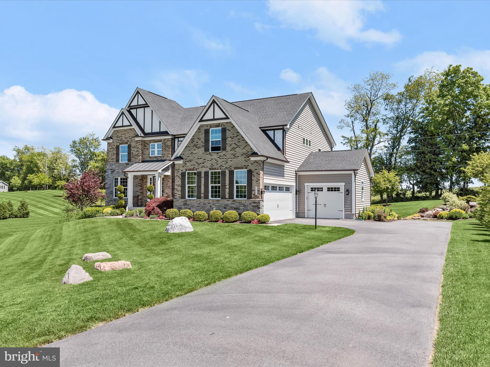 FAIRLANE FARM - Residential