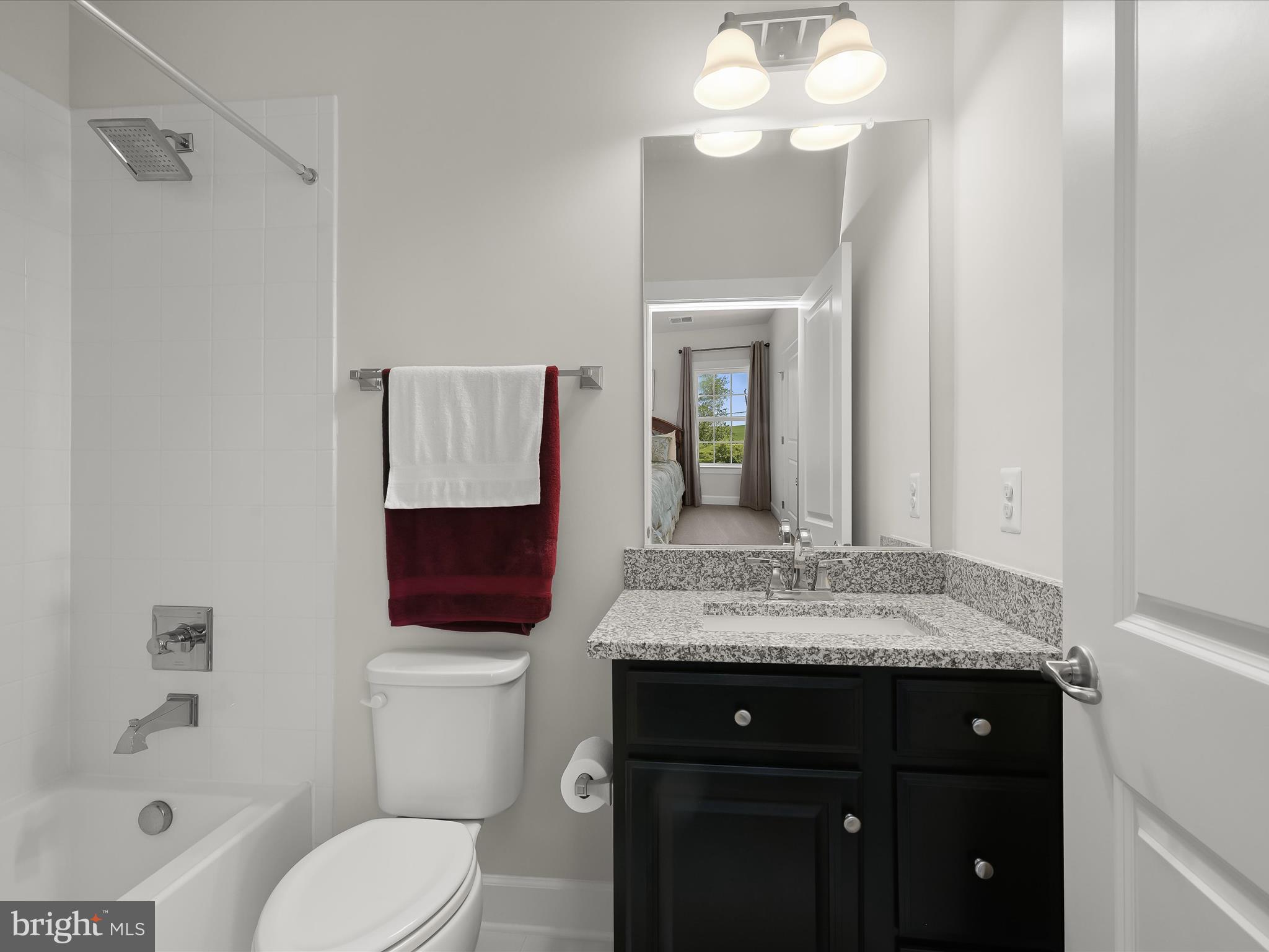 FAIRLANE FARM - Residential