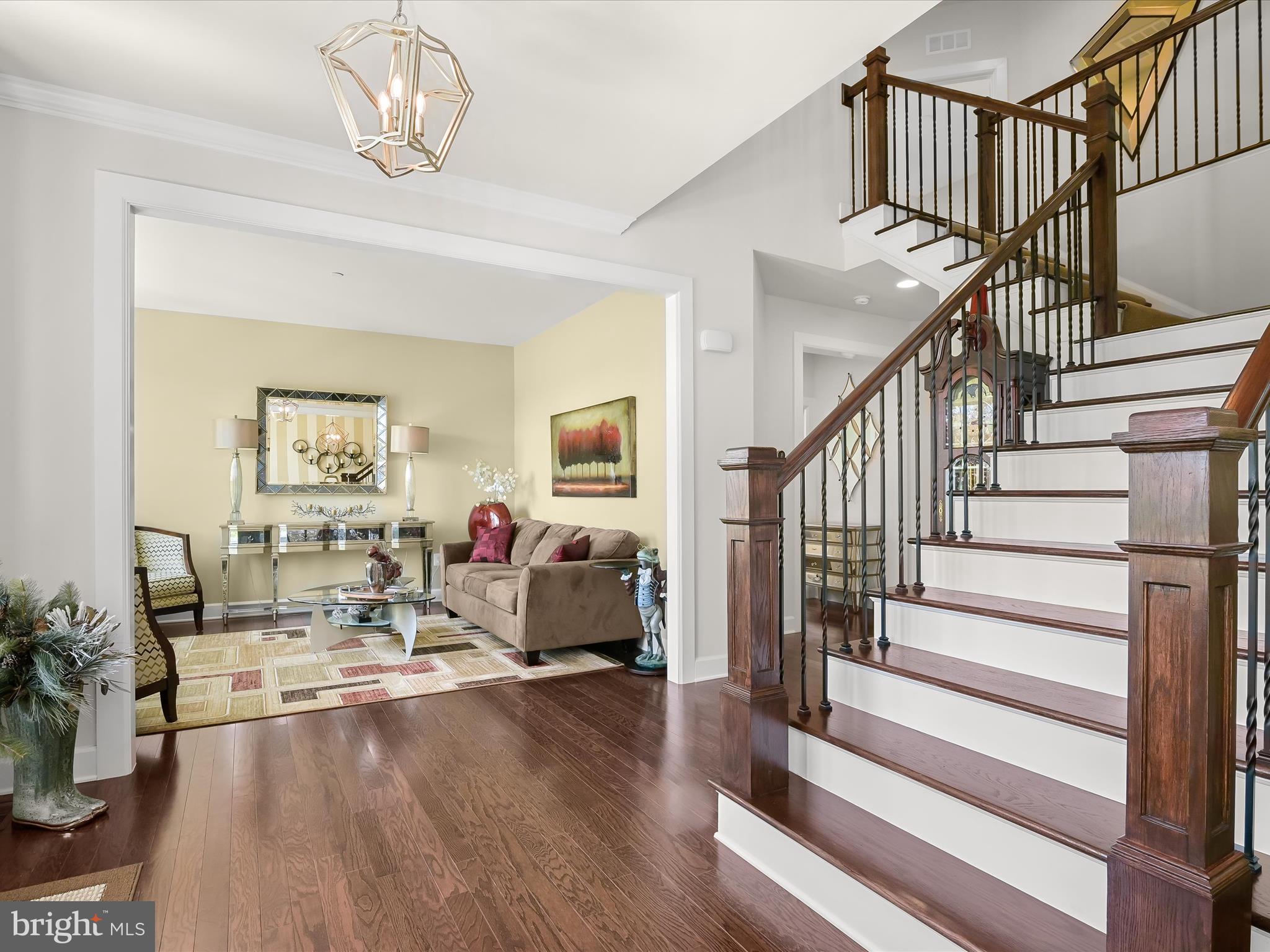 FAIRLANE FARM - Residential