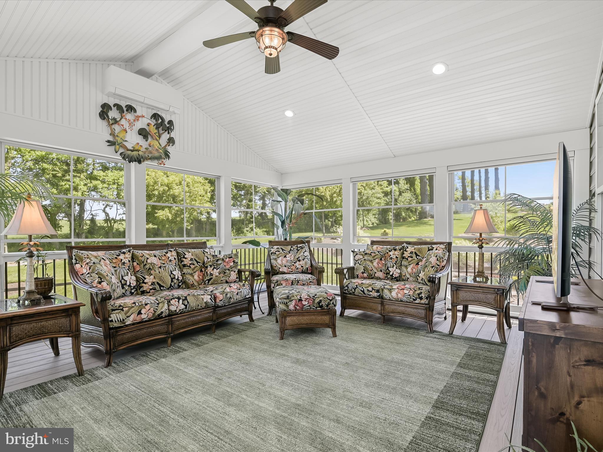 FAIRLANE FARM - Residential