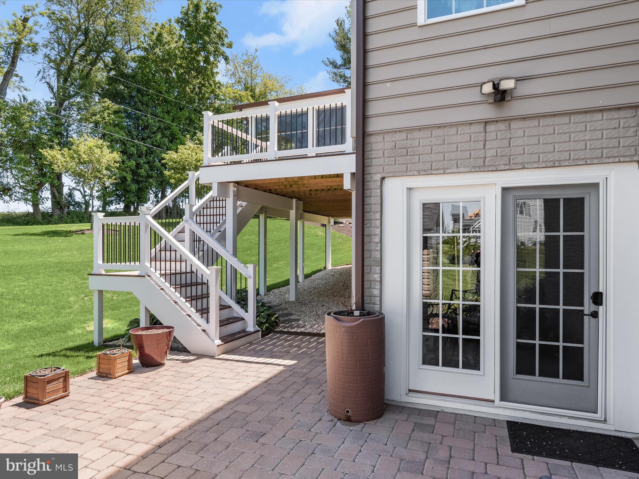 FAIRLANE FARM - Residential