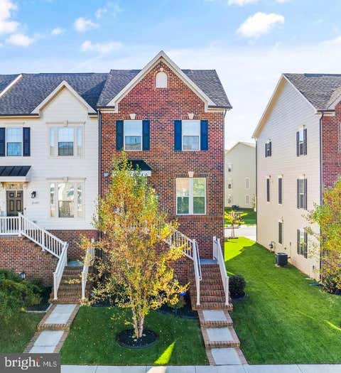 Townhouse For Rent - 18091 Red Cedar Road<br/> DUMFRIES, VA 22026