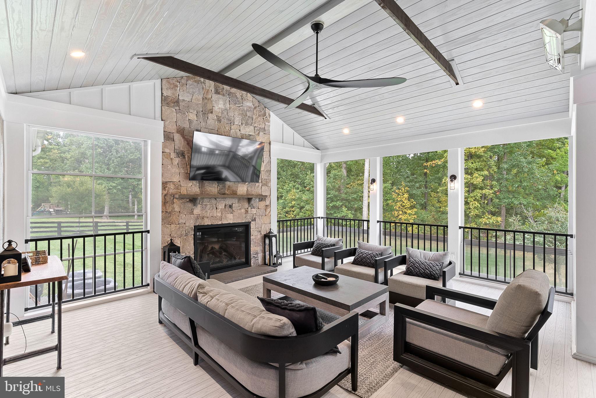 THE GRANT AT WILLOWSFORD - Residential