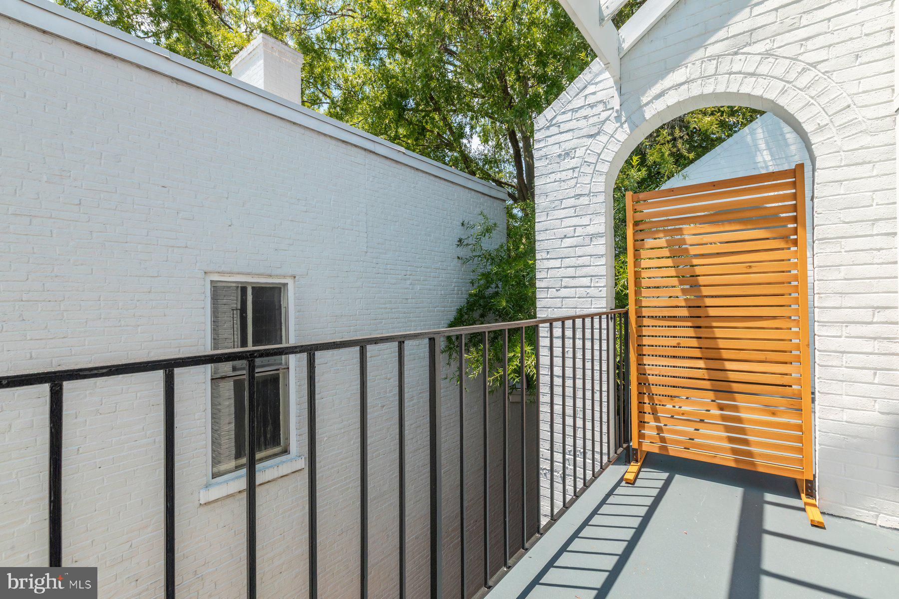 OLD TOWN ALEXANDRIA - Residential Lease