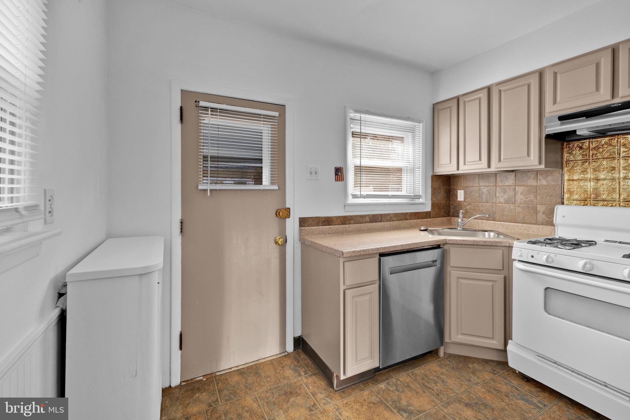 BURHOLME - Residential