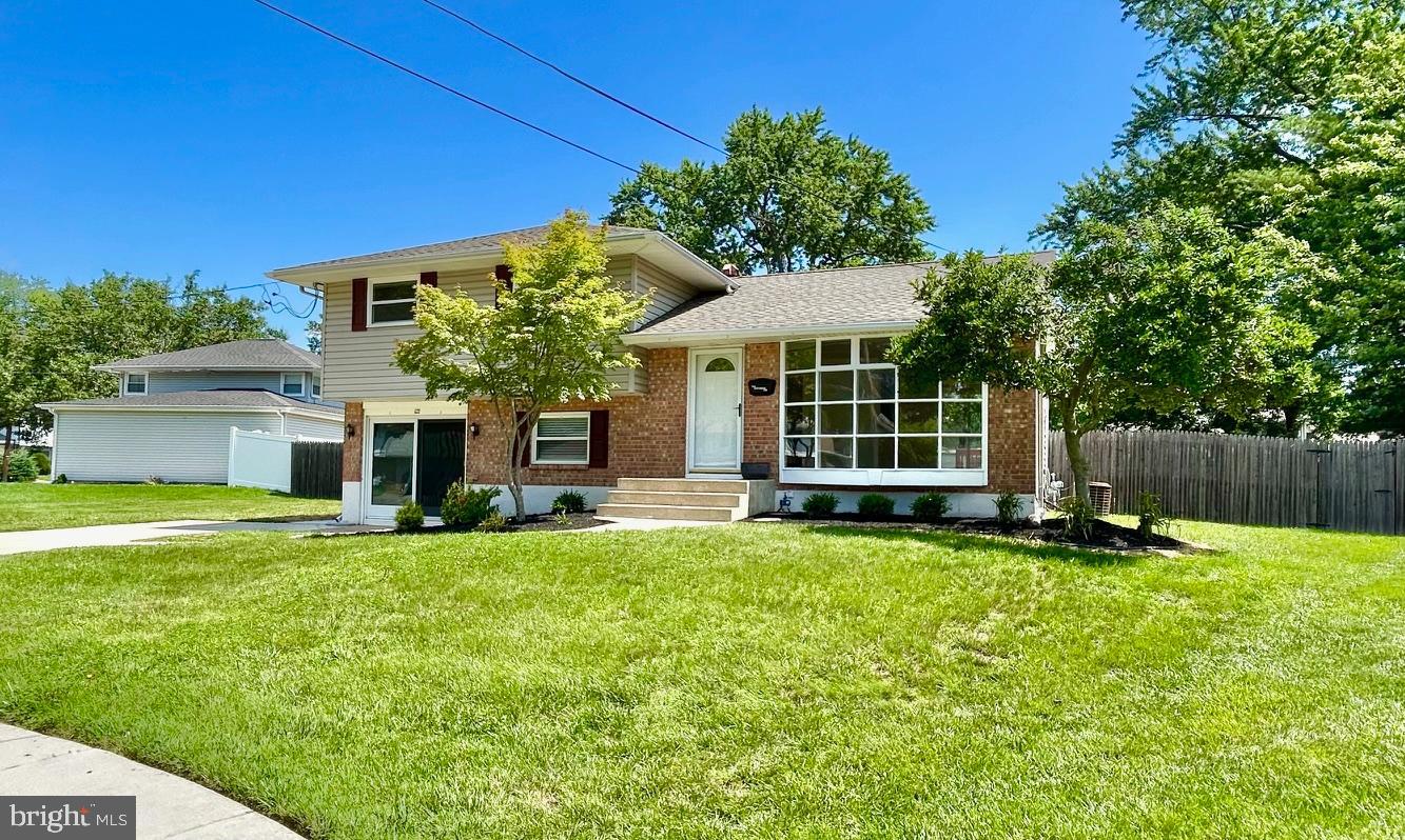 986 SHERBROOK CIRCLE