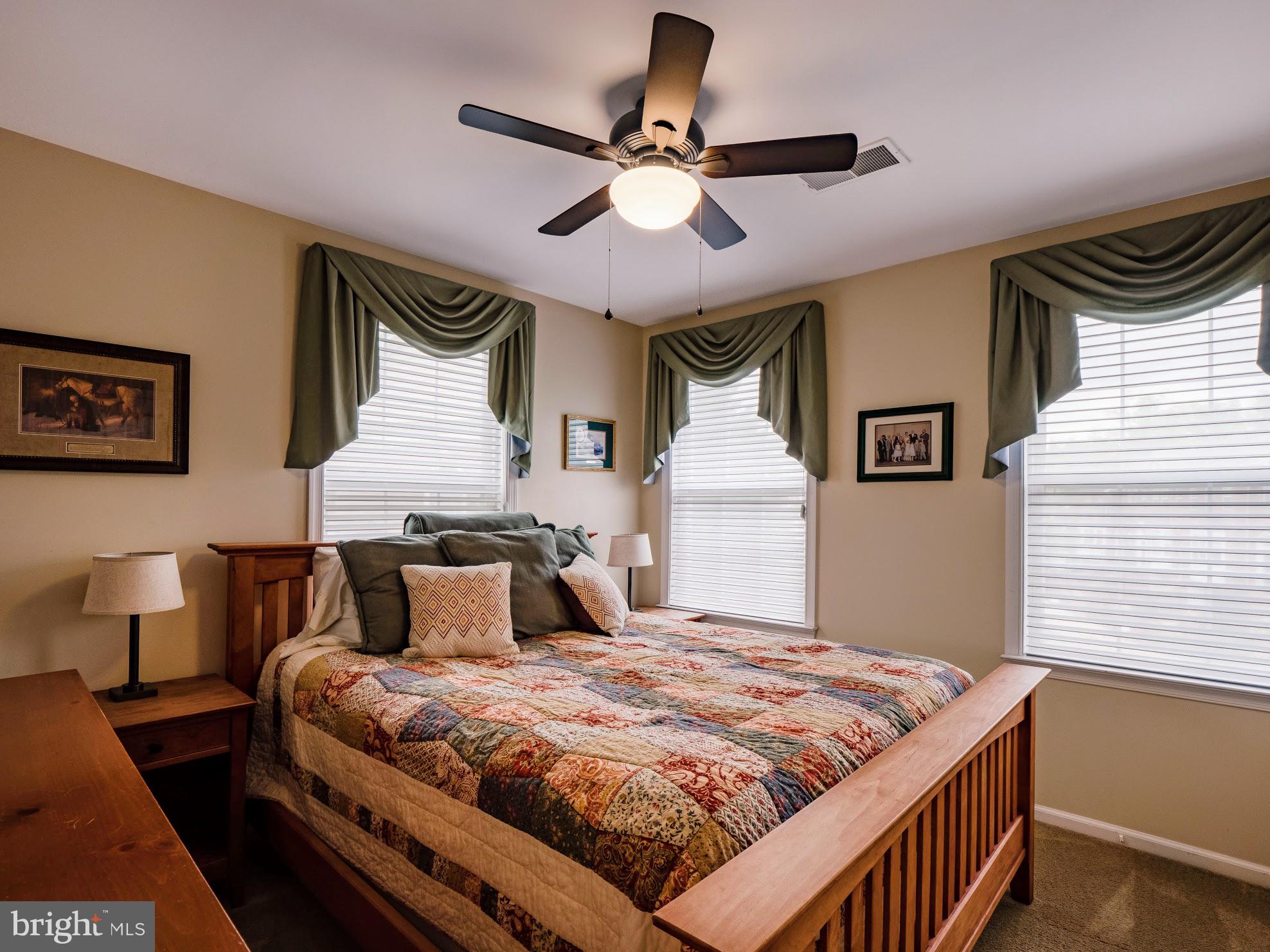 GOVERNORS GROVE - Residential