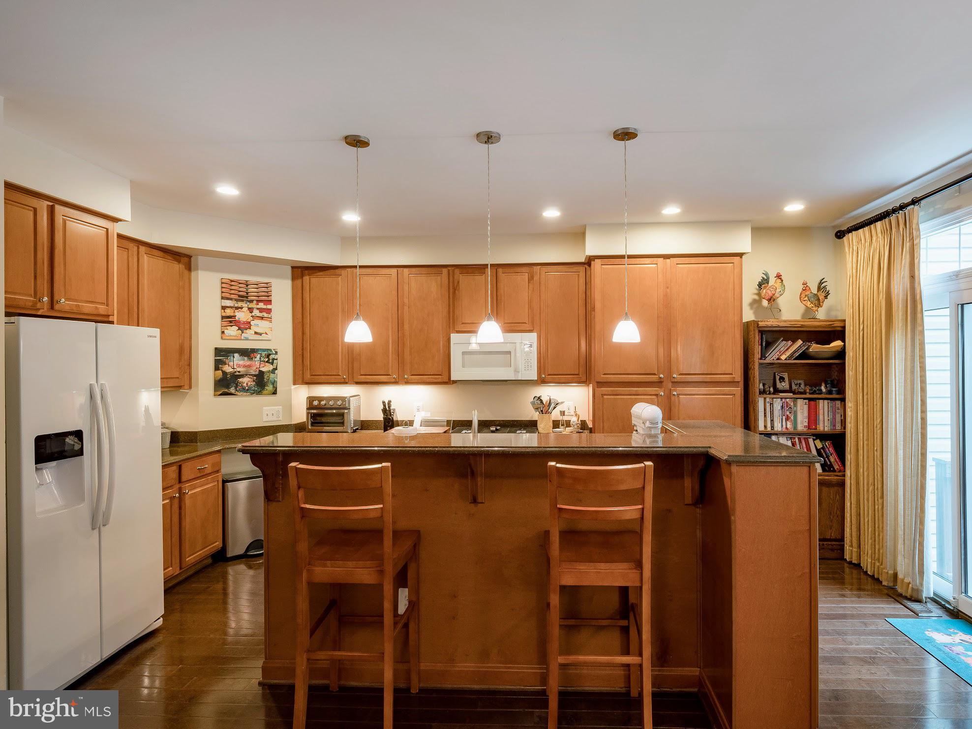 GOVERNORS GROVE - Residential