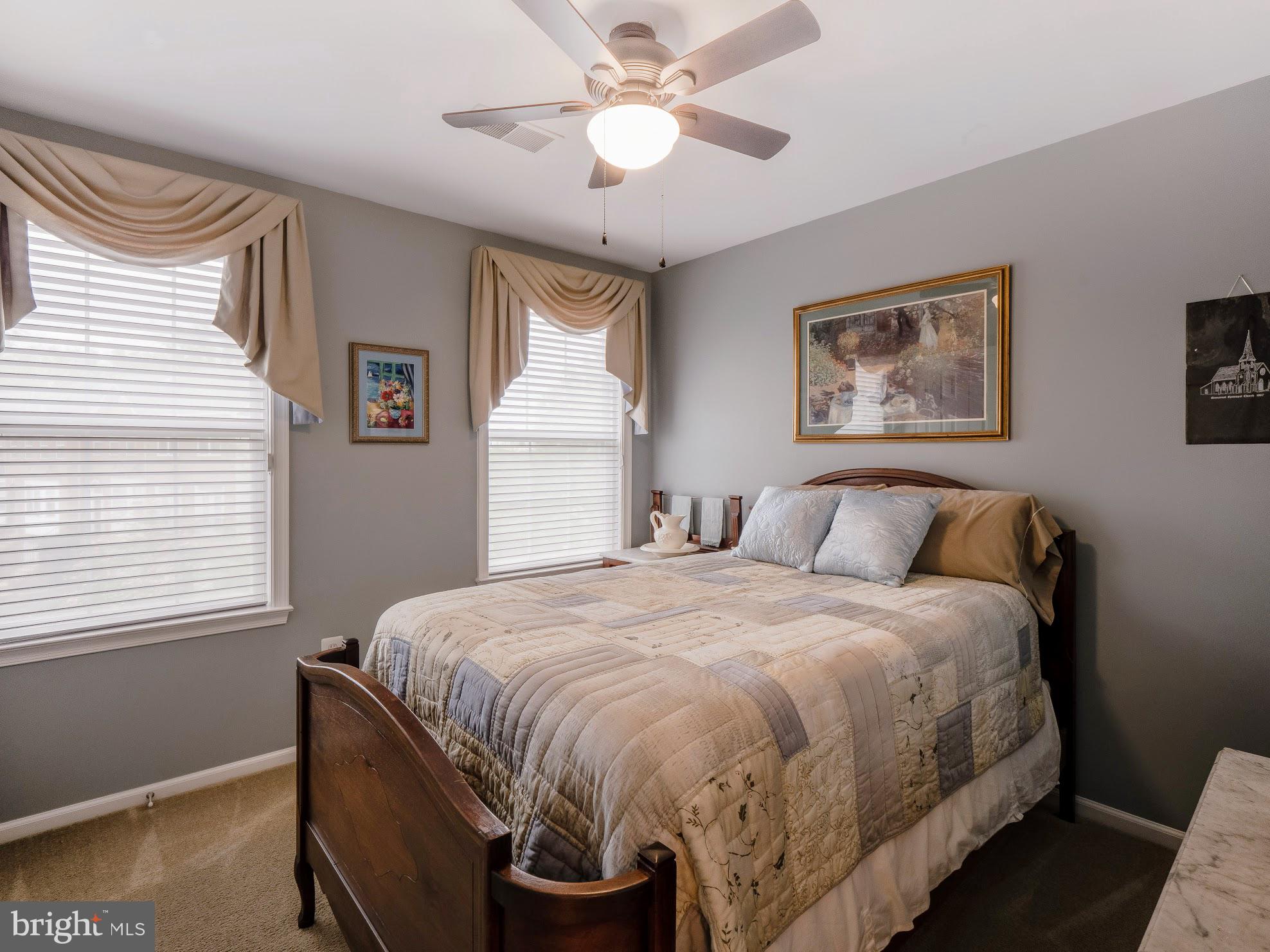 GOVERNORS GROVE - Residential