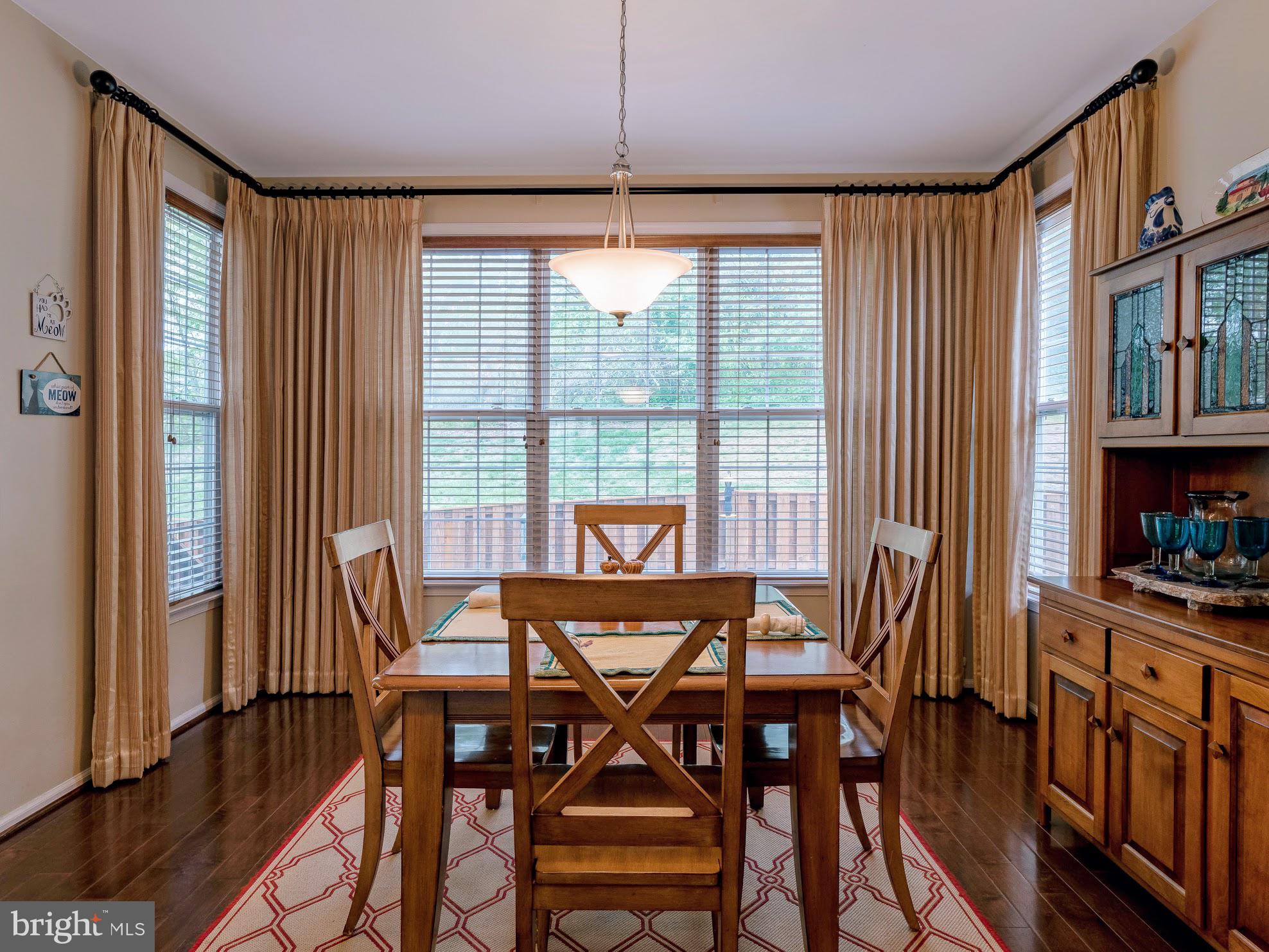 GOVERNORS GROVE - Residential