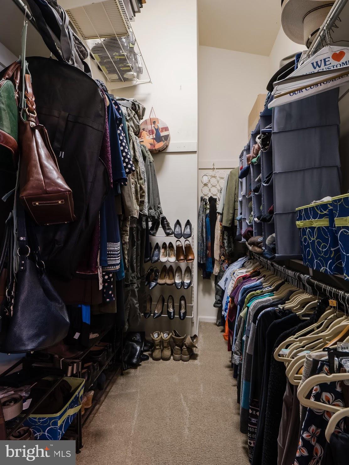 GOVERNORS GROVE - Residential