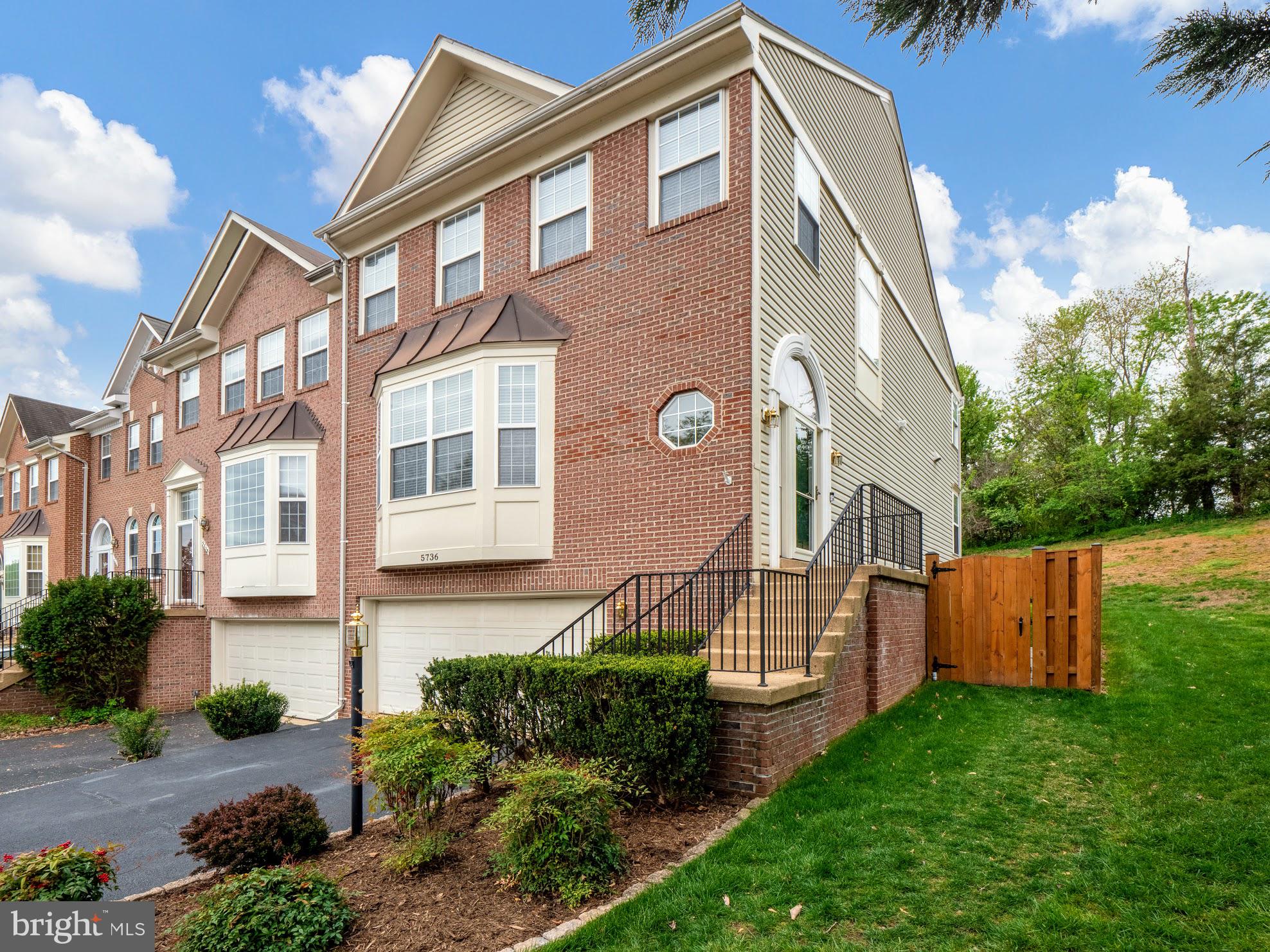 GOVERNORS GROVE - Residential