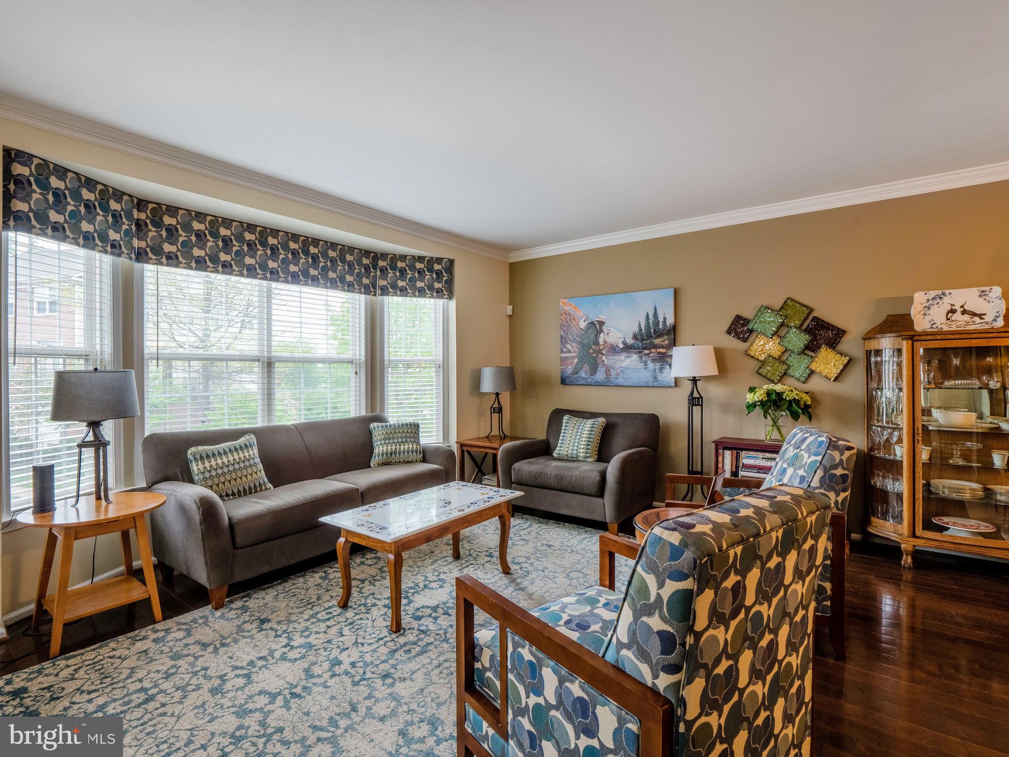 GOVERNORS GROVE - Residential