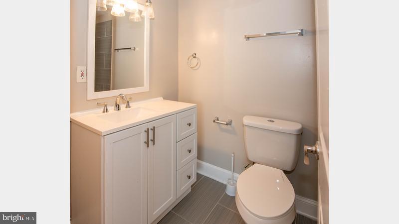 HUNTCREST CONDOMINIUM - Residential