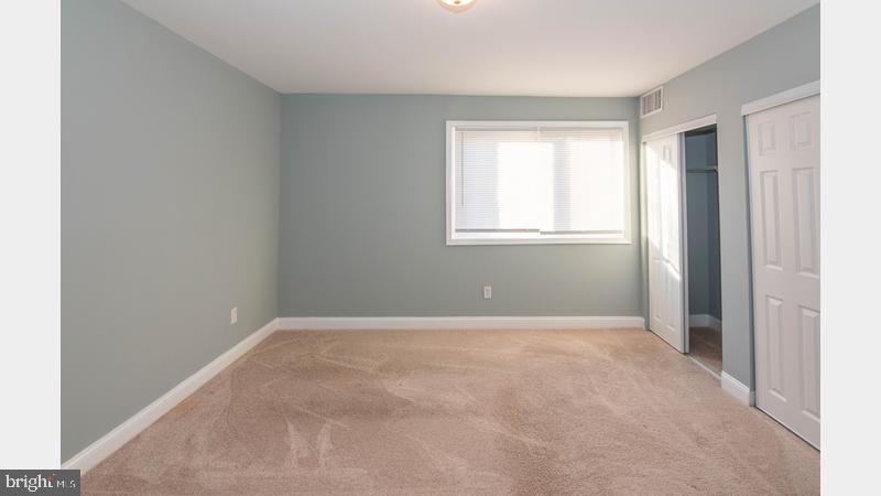 HUNTCREST CONDOMINIUM - Residential