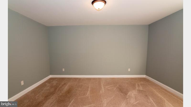 HUNTCREST CONDOMINIUM - Residential