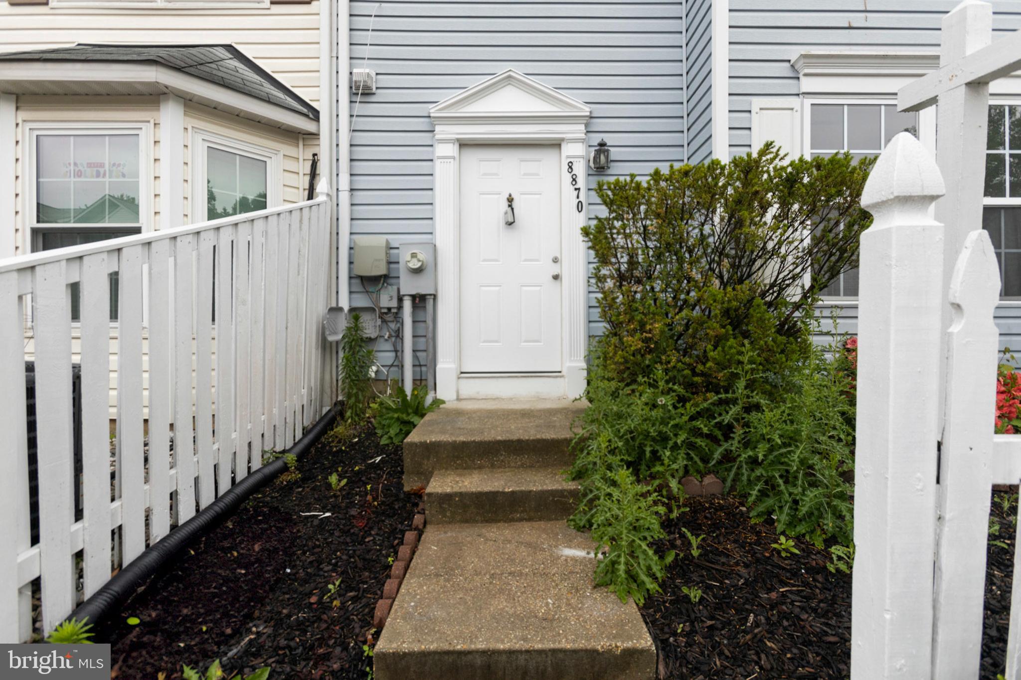 8870 GOOSE LANDING CIR