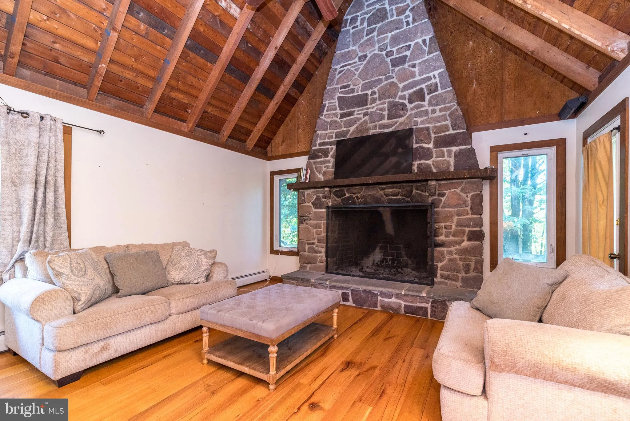 Furlong, Pennsylvania 18925, United States, 1 Bedroom Bedrooms, ,2 BathroomsBathrooms,Residential,Pending,205320