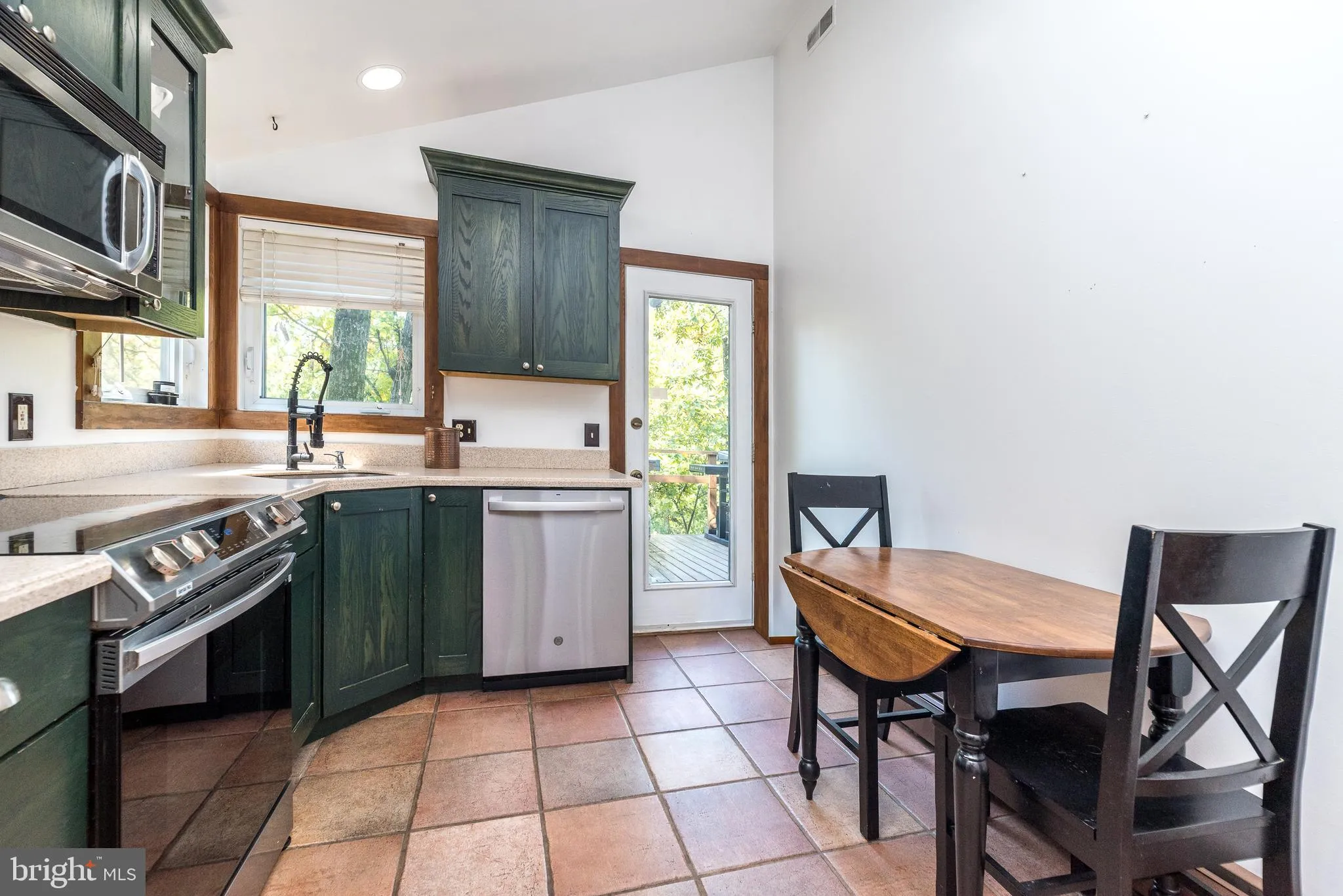 Furlong, Pennsylvania 18925, United States, 1 Bedroom Bedrooms, ,2 BathroomsBathrooms,Residential,Pending,205320