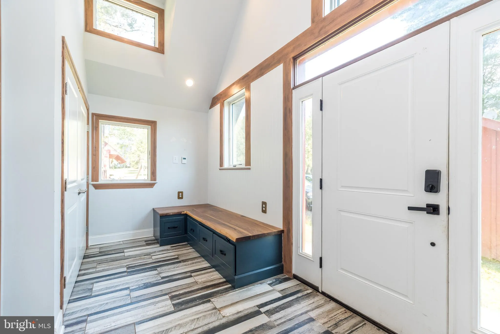 Furlong, Pennsylvania 18925, United States, 1 Bedroom Bedrooms, ,2 BathroomsBathrooms,Residential,Pending,205320