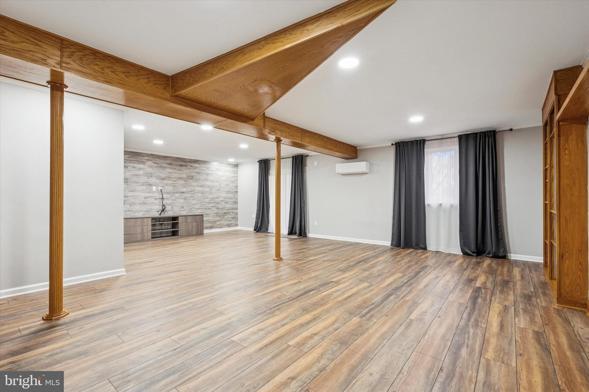 WINDYBUSH - Residential Lease