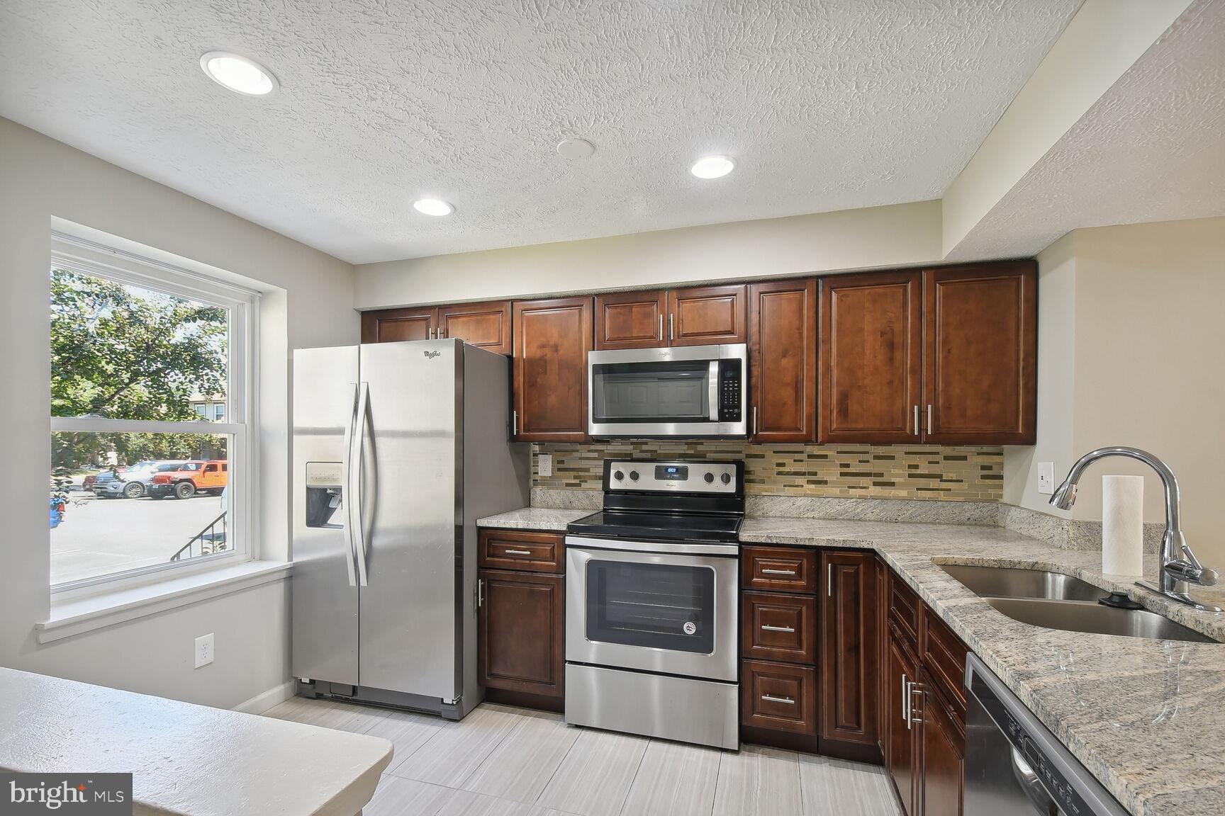 SUGARLAND RUN - Residential