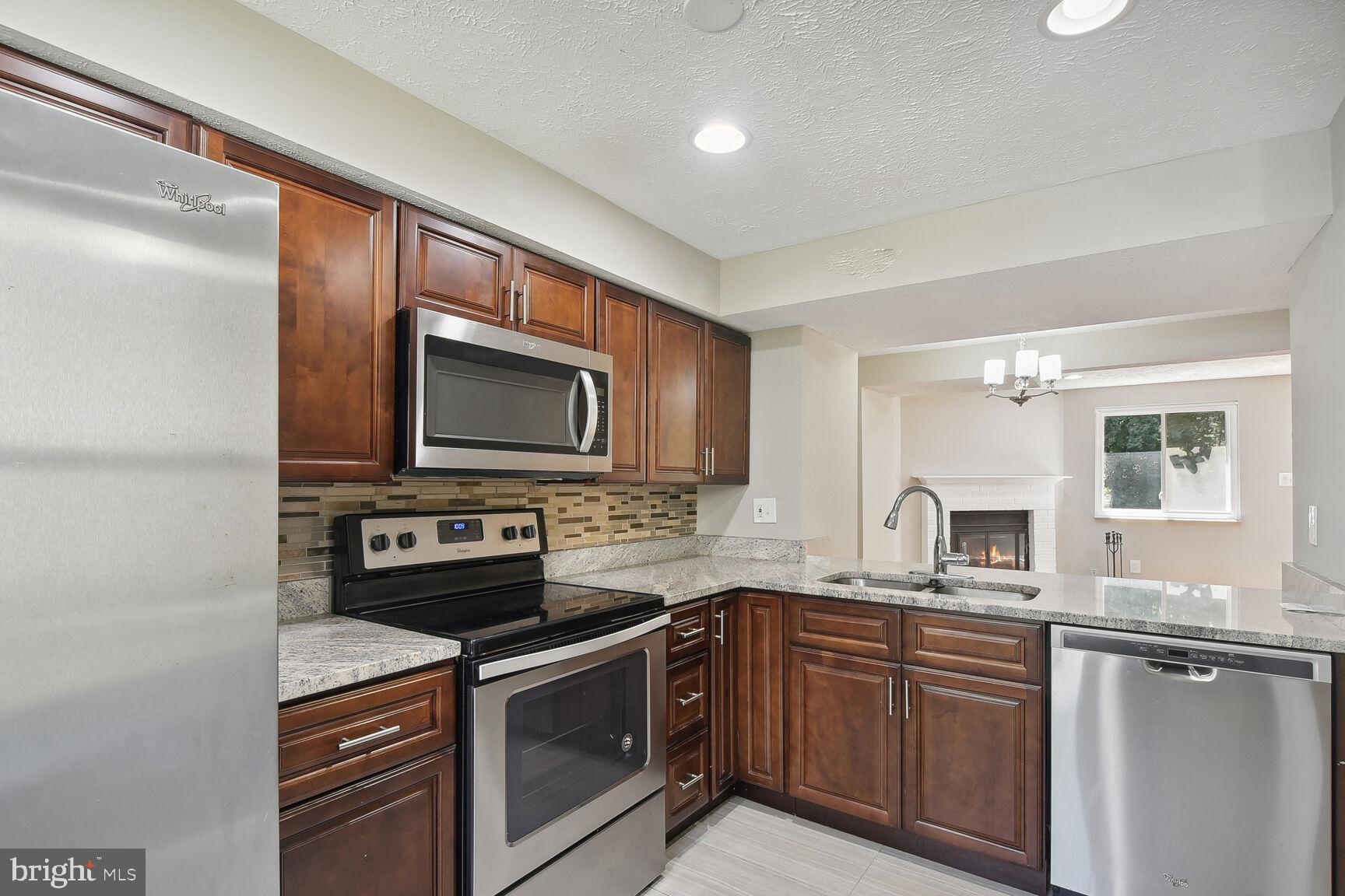 SUGARLAND RUN - Residential