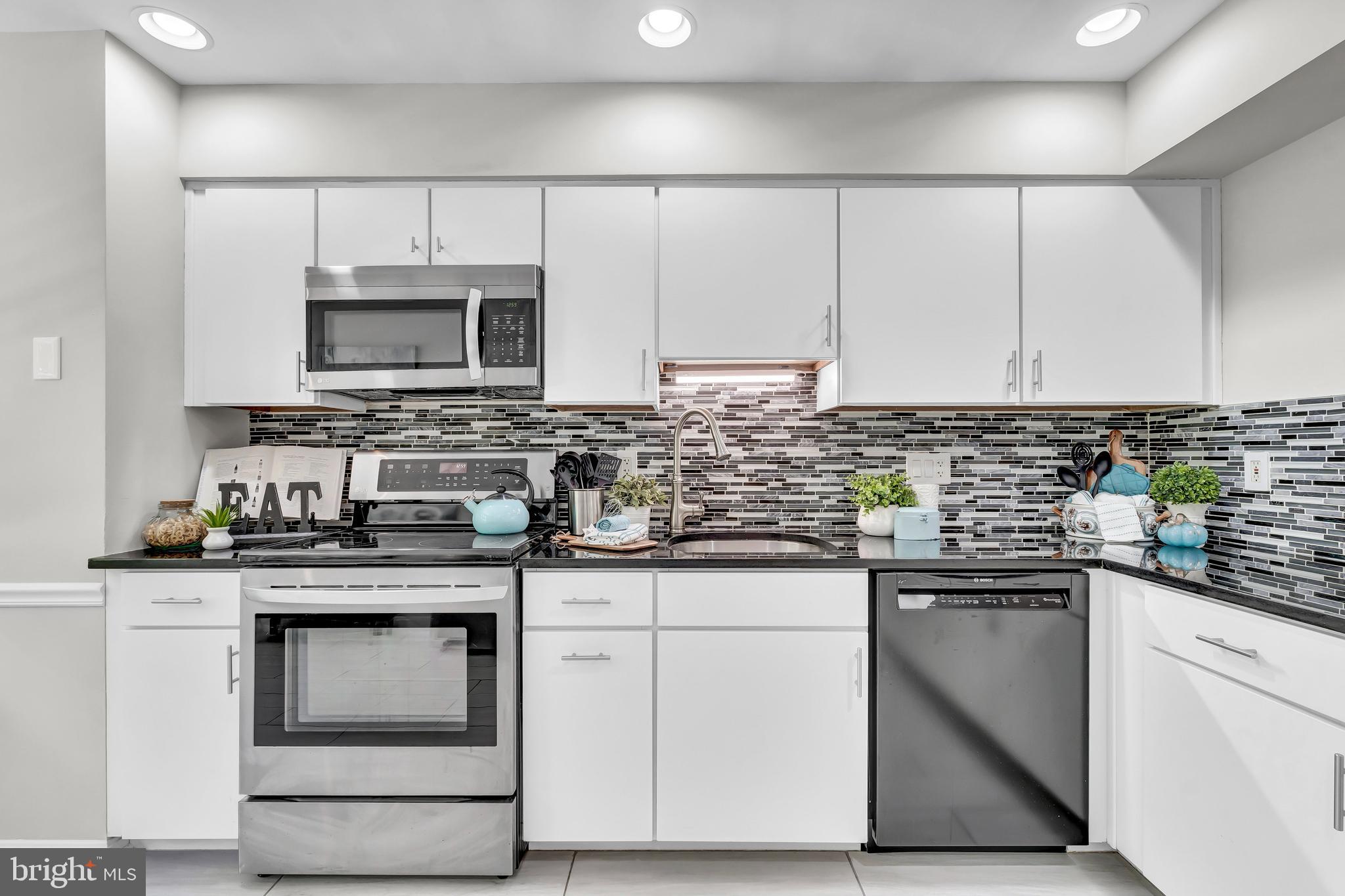 SOMERSET AT SOUTH RUN - Residential